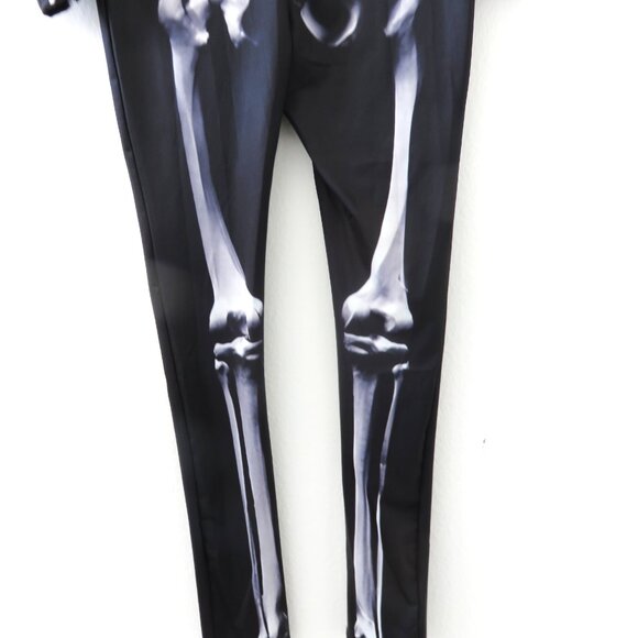 (#118) Women’s skeleton bodysuit Halloween costume (Fits one size Sz S-XL) - Picture 5 of 6